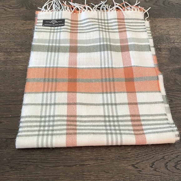 Soft!! Plaid Fringe-Hem Scarf, Peach & Gray, NWOT - Picture 1 of 4